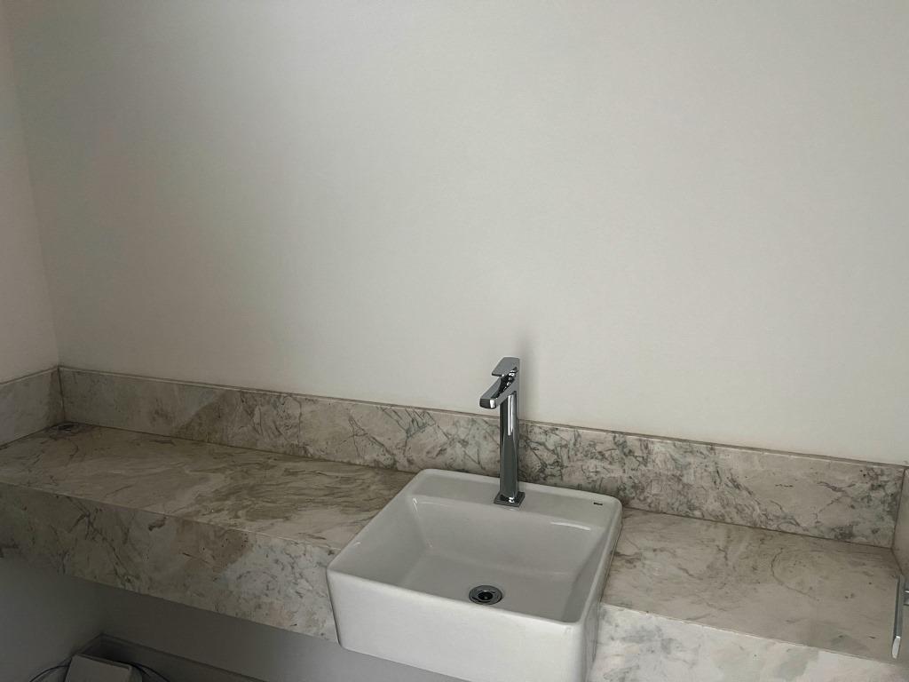 Foto do imóvel: Apartamento com 3 Quartos à Venda, 183 m² em Hugo Lange - Curitiba