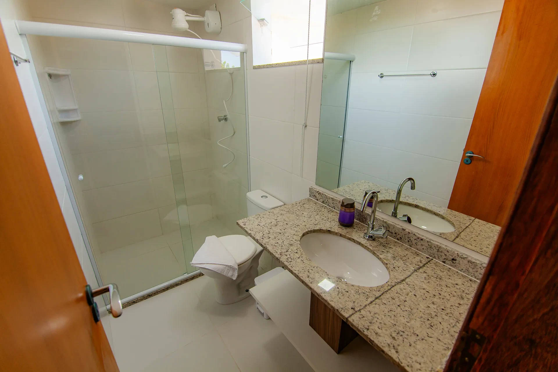 Imagem Casa de Condomínio com 3 Quartos à Venda ou Temporada, 100 m² em Imbassaí - Mata de São João