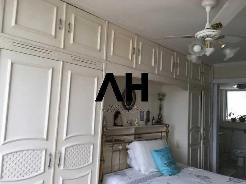 Imagem Apartamento com 4 Quartos à Venda, 166 m²em Icaraí - Niterói