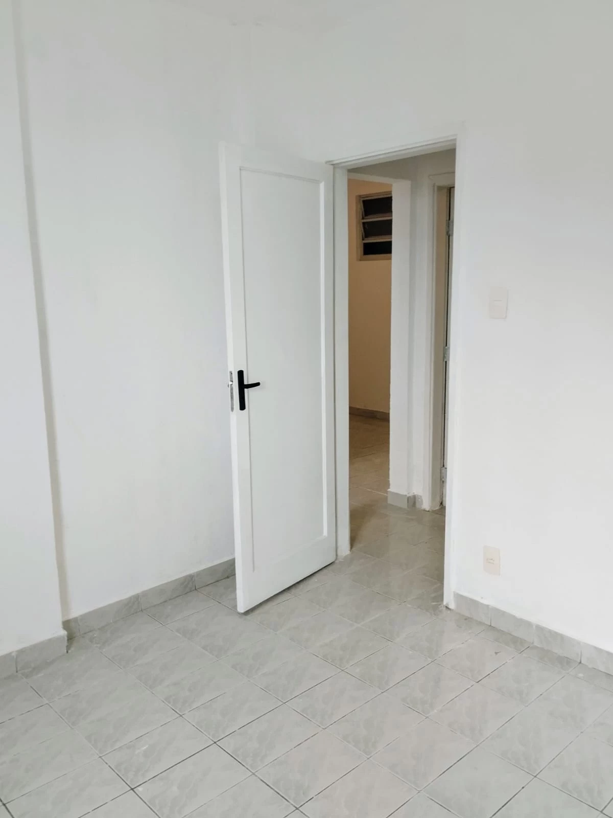 Imagem Apartamento com 2 Quartos à Venda, 45 m² em Ocian - Praia Grande