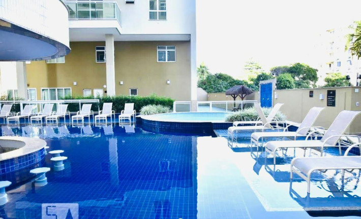 Apartamento com 2 Quartos à Venda,  em Taquara - Rio de Janeiro