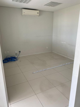 Sala Comercial à Venda,  em Sítio Tamboré Alphaville - Barueri