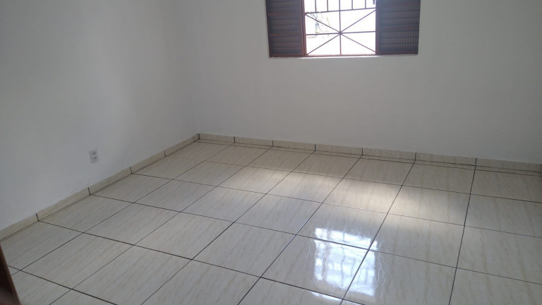 Imagem Casa com 2 Quartos à Venda,  em Amizade - Araçatuba