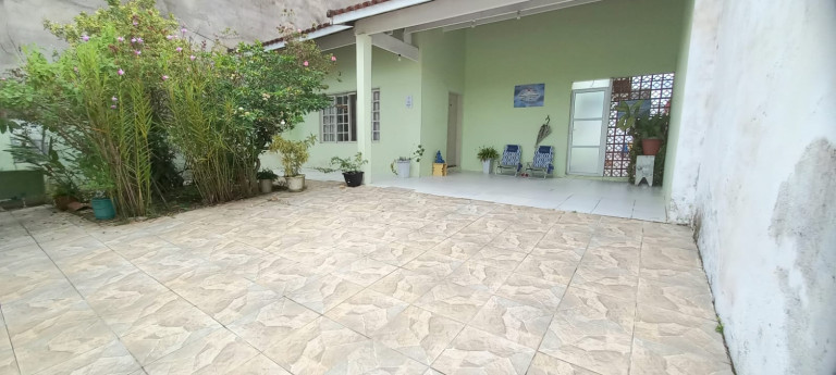 Imagem Casa com 2 Quartos à Venda, 107 m² em Centro - Peruíbe
