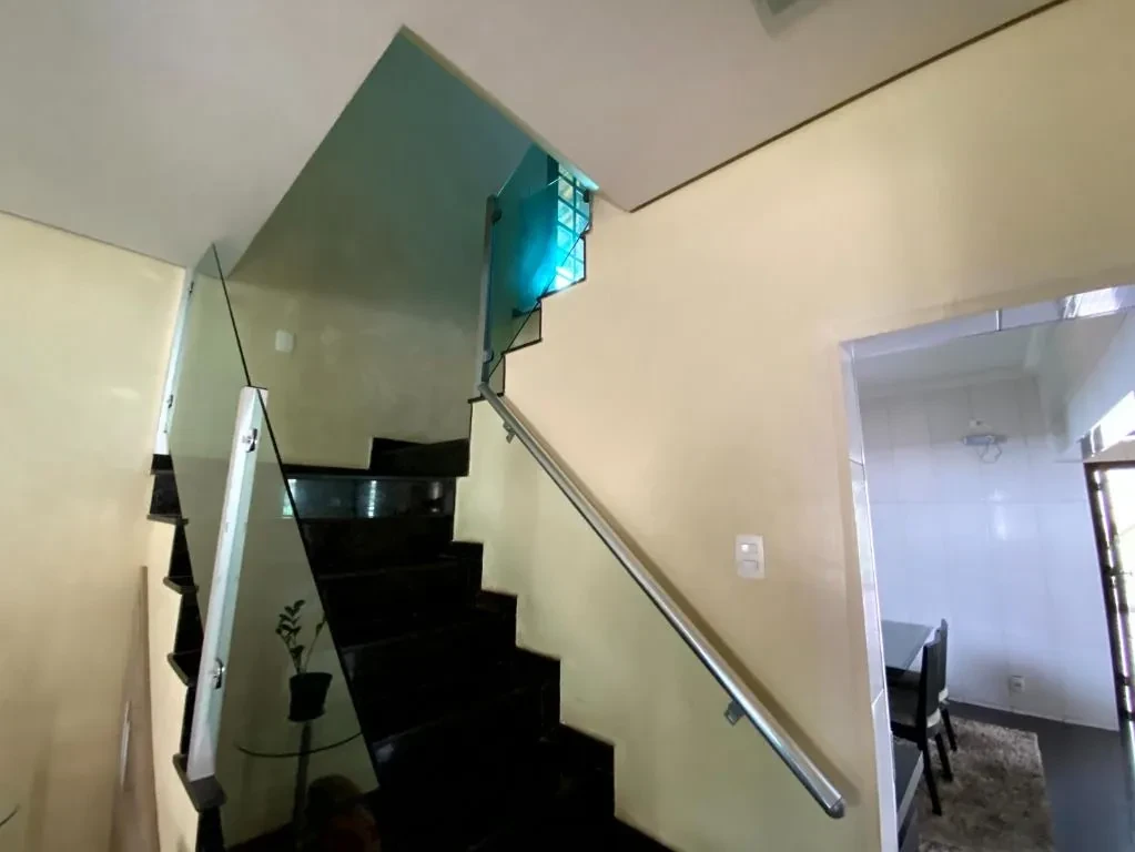 Imagem Casa com 4 Quartos à Venda, 200 m² em Tupi A - Belo Horizonte