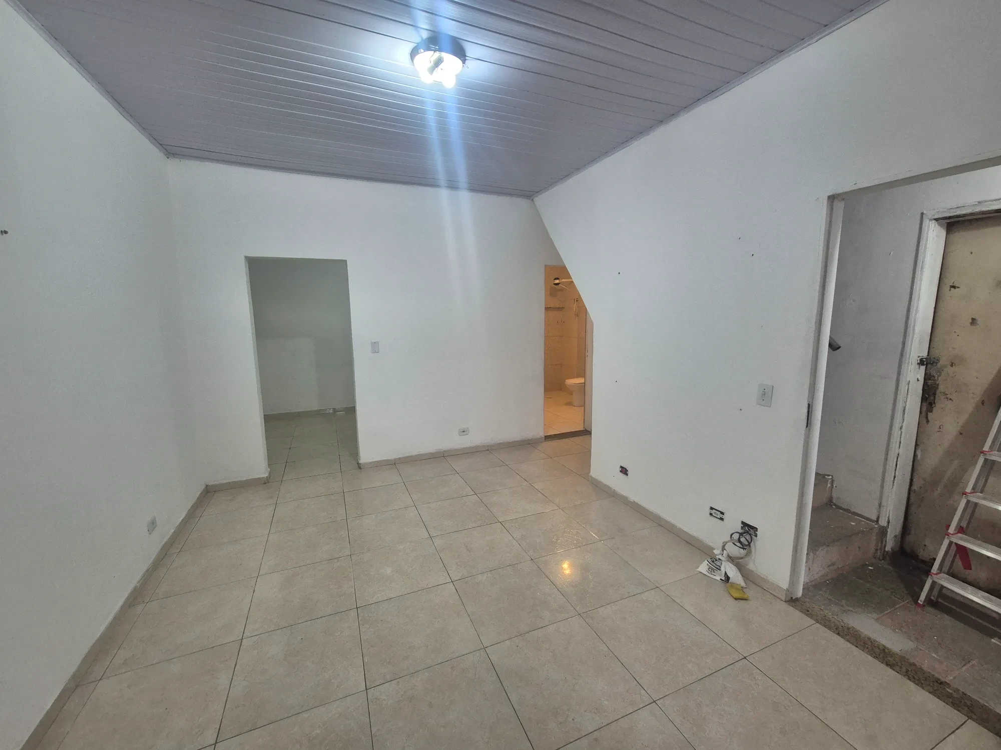 Imagem Casa com 2 Quartos para Alugar, 100 m² em Parque Pinheiros - Taboão da Serra