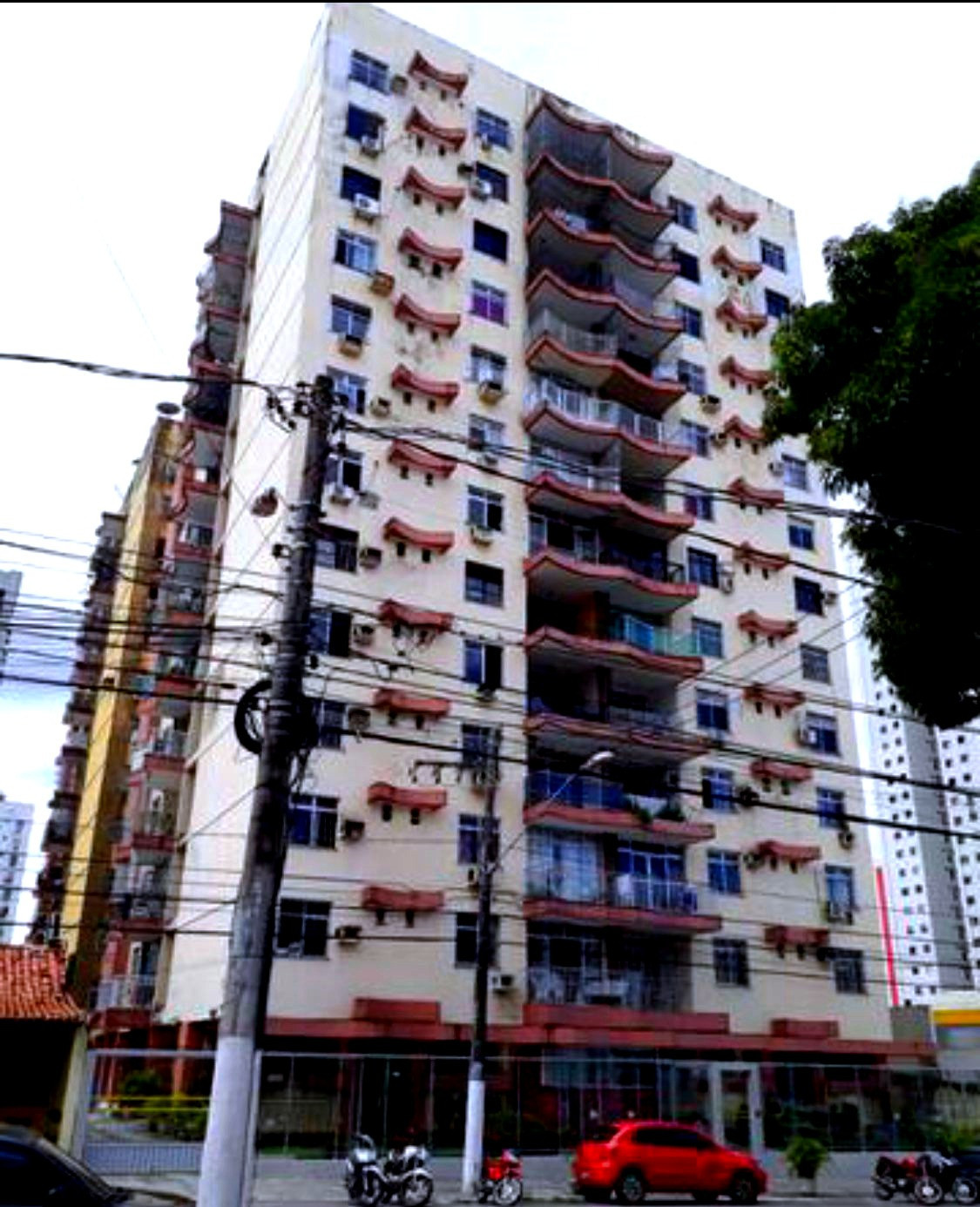 Apartamento com 3 Quartos para Alugar, 100 m² em Cremação - Belém