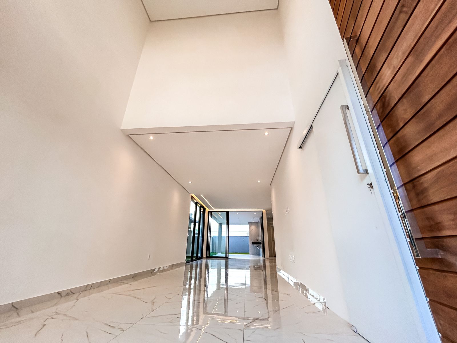 Imagem Casa de Condomínio com 5 Quartos à Venda, 252 m² em Cidade Alpha - Eusébio