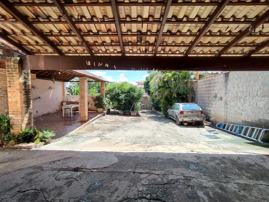 Foto do imóvel: Casa com 4 Quartos à Venda, 200 m² em São Benedito - Santa Luzia