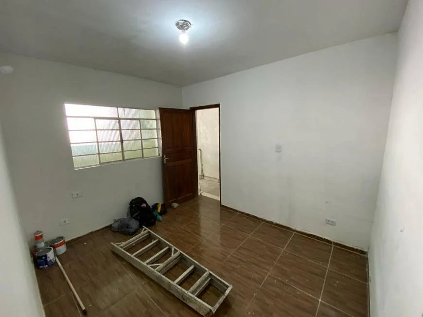 Imagem Casa com 2 Quartos para Alugar, 100 m²em Vila Makenzi - Jandira