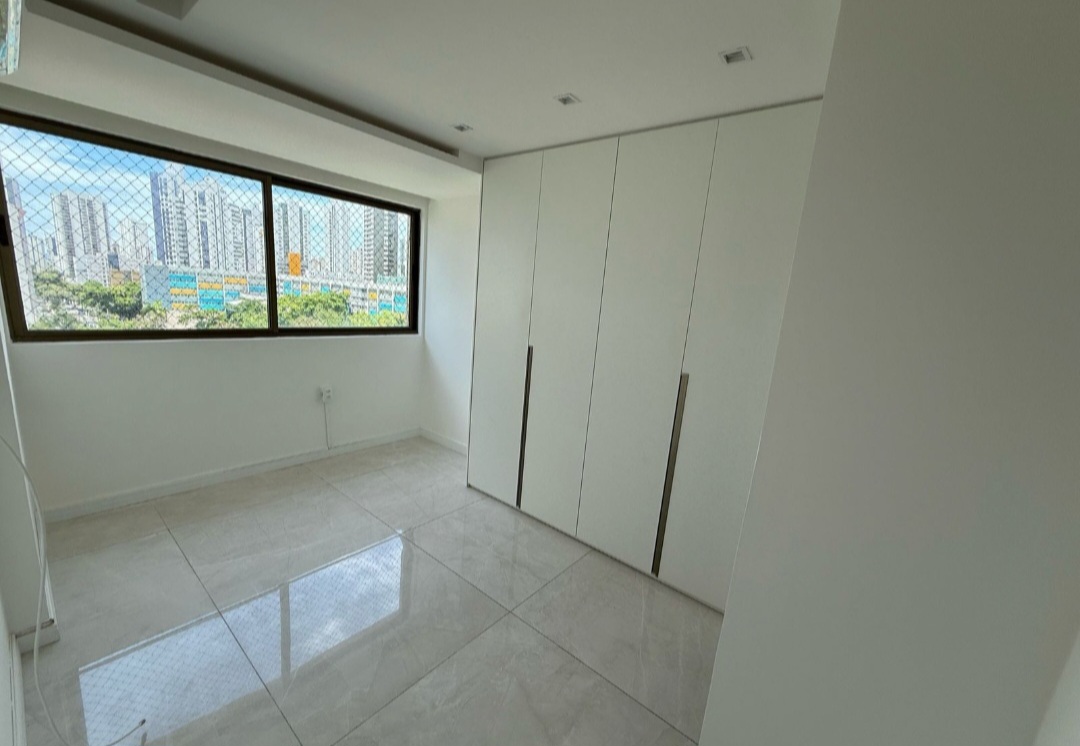 Foto do imóvel: Apartamento com 4 Quartos à Venda ou Locação, 175 m² em Boa Viagem - Recife