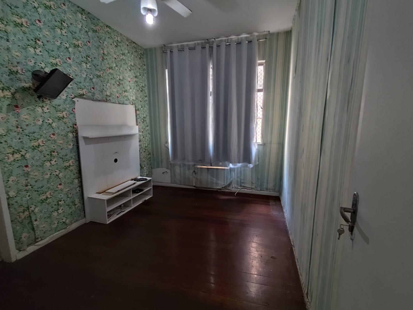 Imagem Apartamento com 4 Quartos à Venda, 225 m²em Icaraí - Niterói