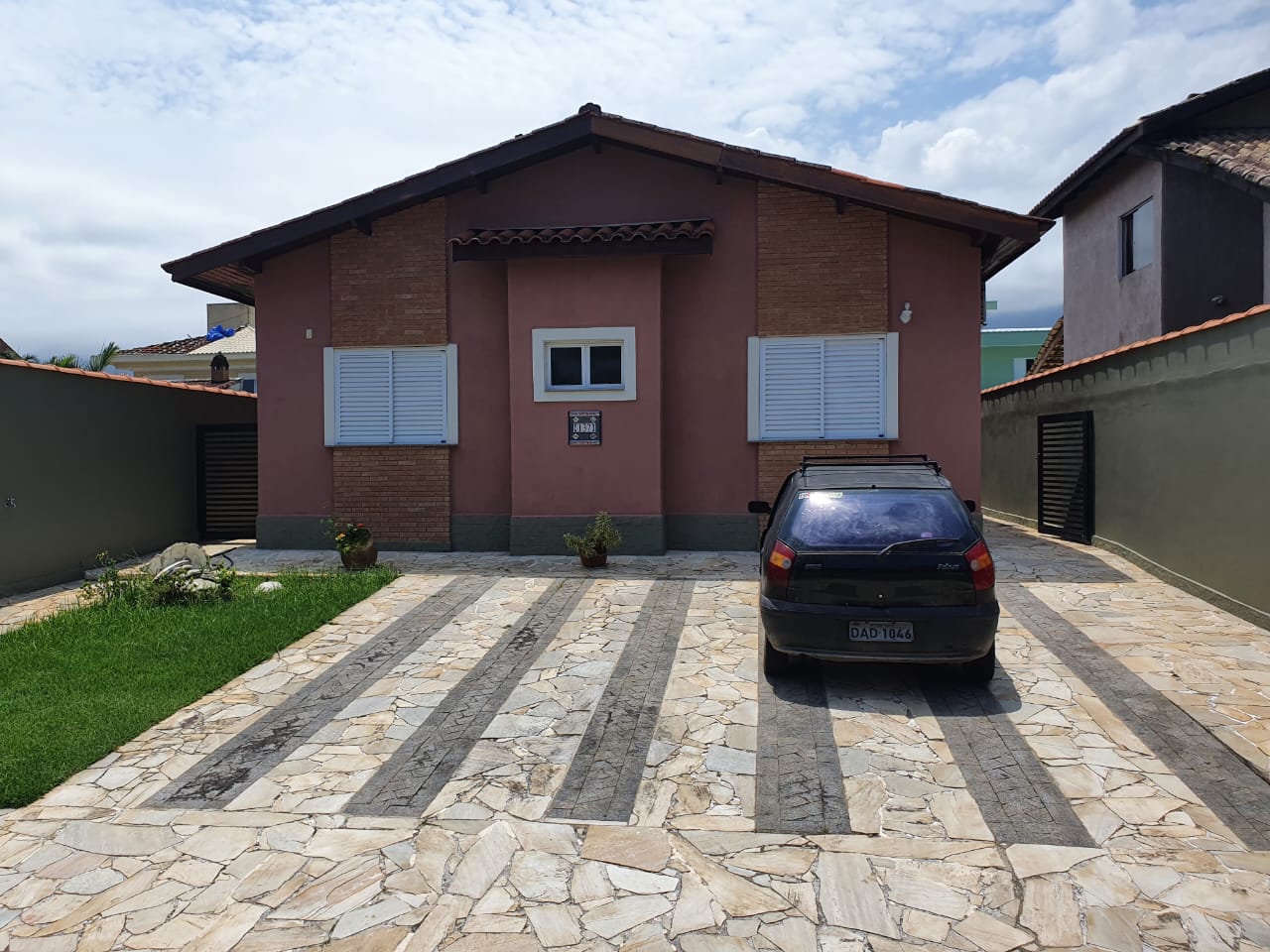 Casa de Condomínio com 3 Quartos para Alugar, 140 m²em Centro - Bertioga