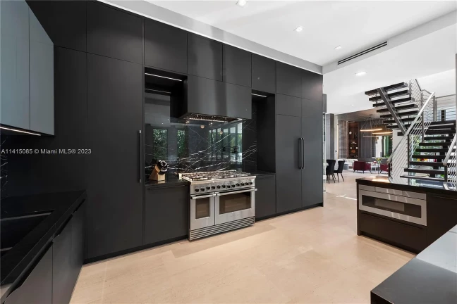 Foto do imóvel: Casa com 5 Quartos à Venda, 387 m²em Alphaville Residencial Um - Barueri