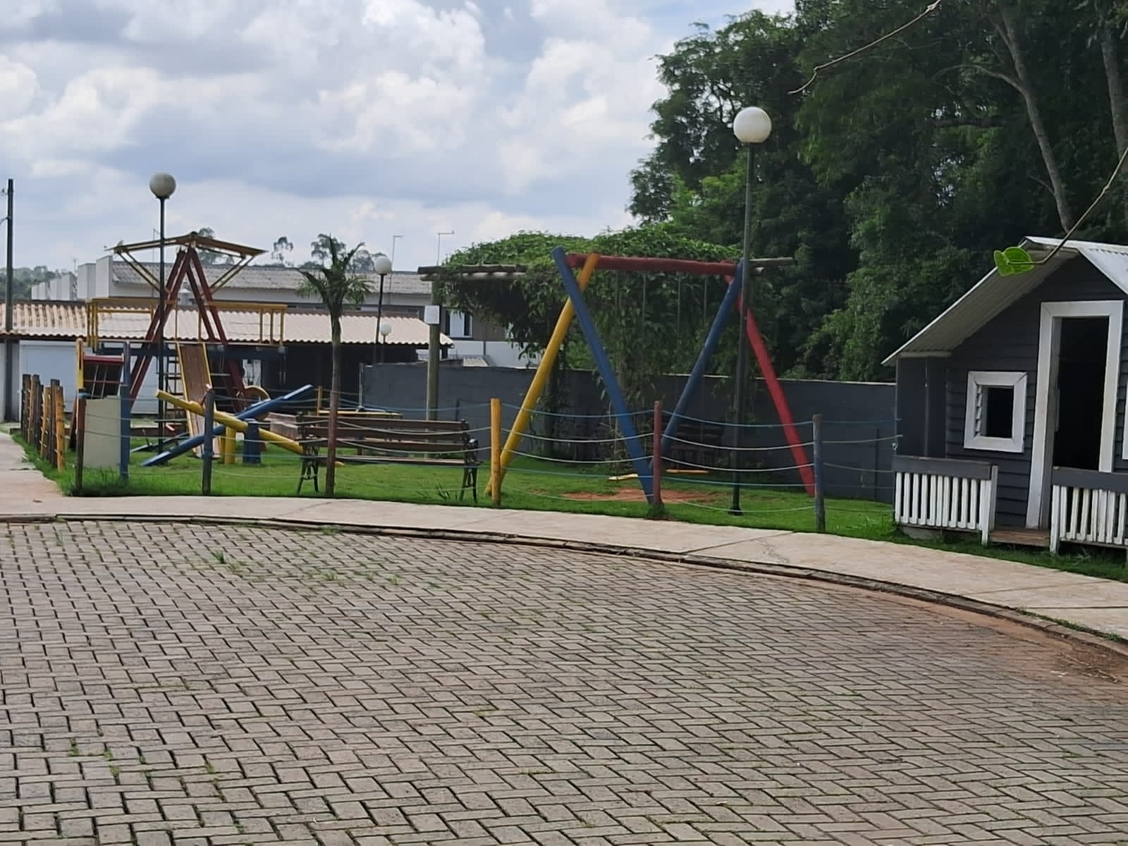 Foto do imóvel: Casa de Condomínio com 2 Quartos à Venda, 59 m²em Centro (Caucaia do Alto) - Cotia