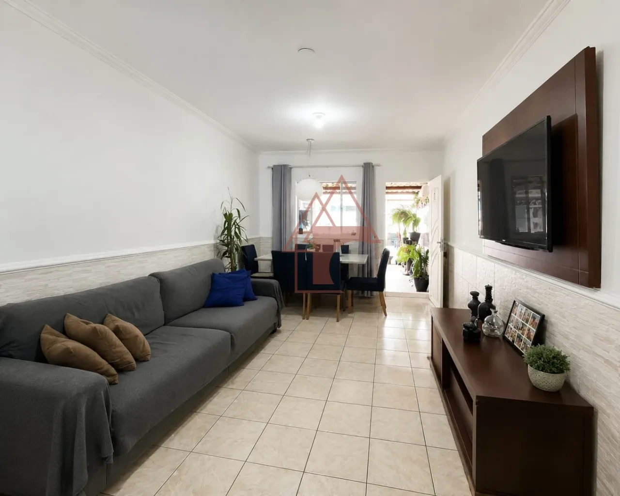 Imagem Sobrado com 2 Quartos à Venda, 80 metros em Enseada - Guarujá