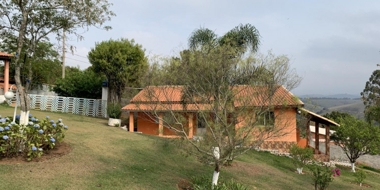 Imagem Chácara com 3 Quartos à Venda, 2.800 m² em Centro - Santa Isabel