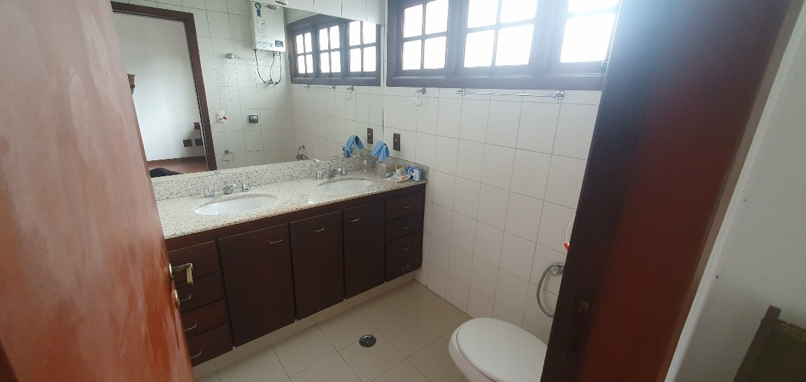 Imagem Sobrado com 3 Quartos à Venda, 189 m²em Jardim Paulistano - São Paulo