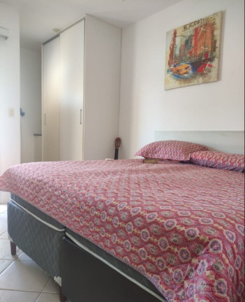 Foto do imóvel: Casa com 4 Quartos à Venda,  em Buraquinho - Lauro de Freitas