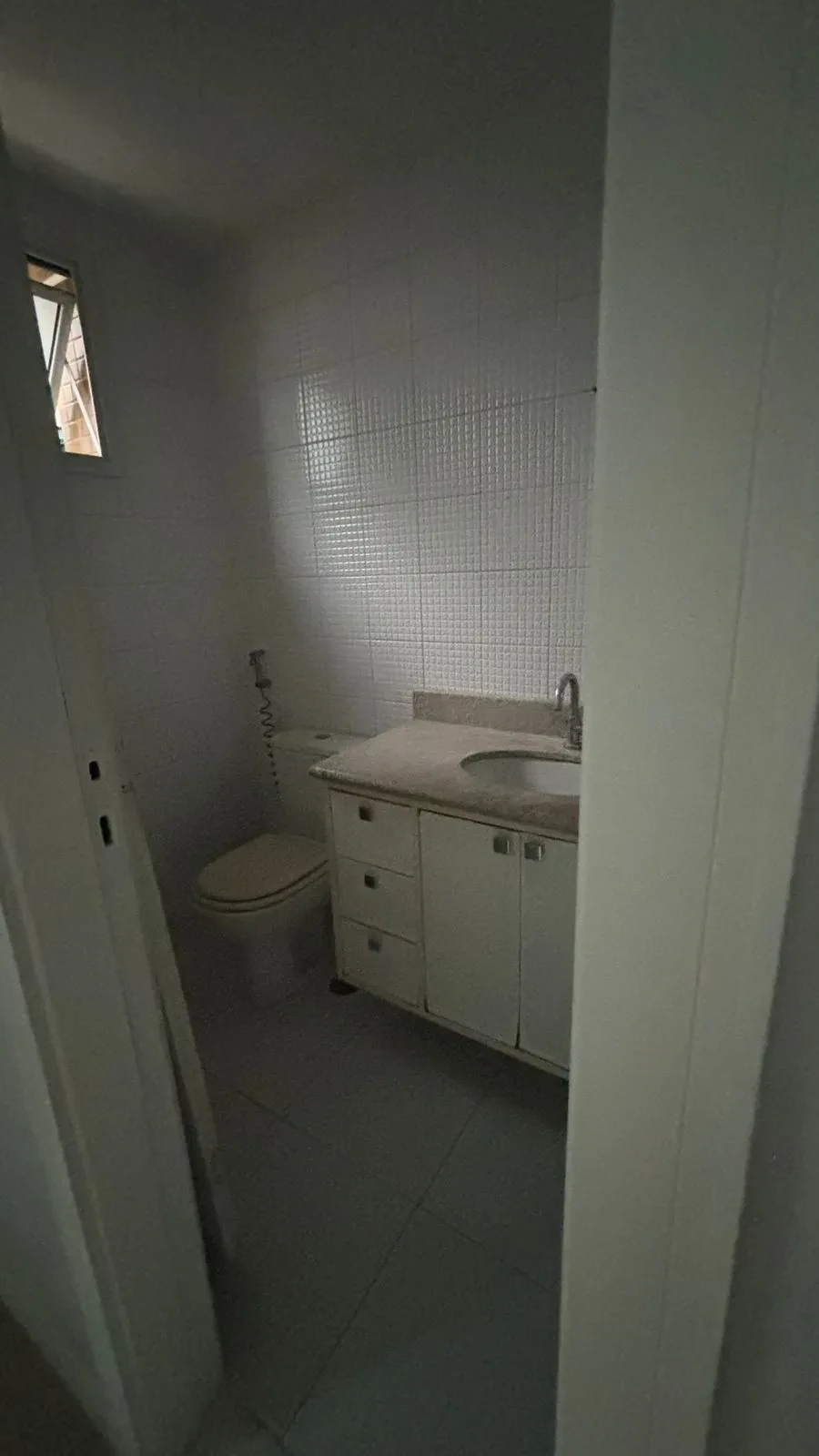 Imagem Apartamento com 4 Quartos à Venda ou Locação, 141 metros em Alphaville I - Salvador
