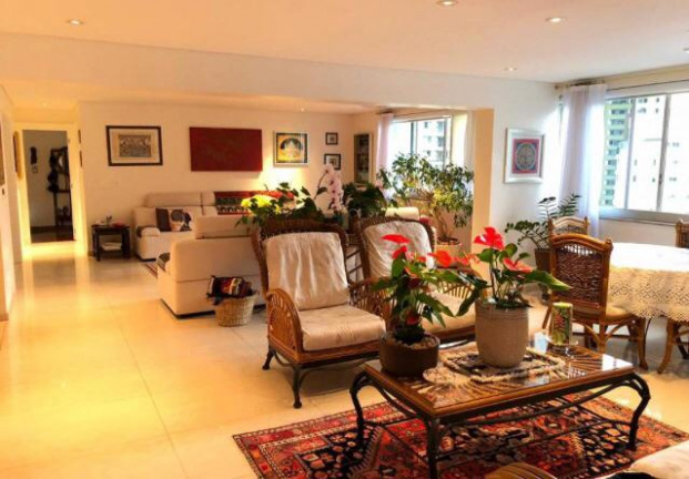 Apartamento com 6 Quartos à Venda, 330 m² em Boaçava - São Paulo