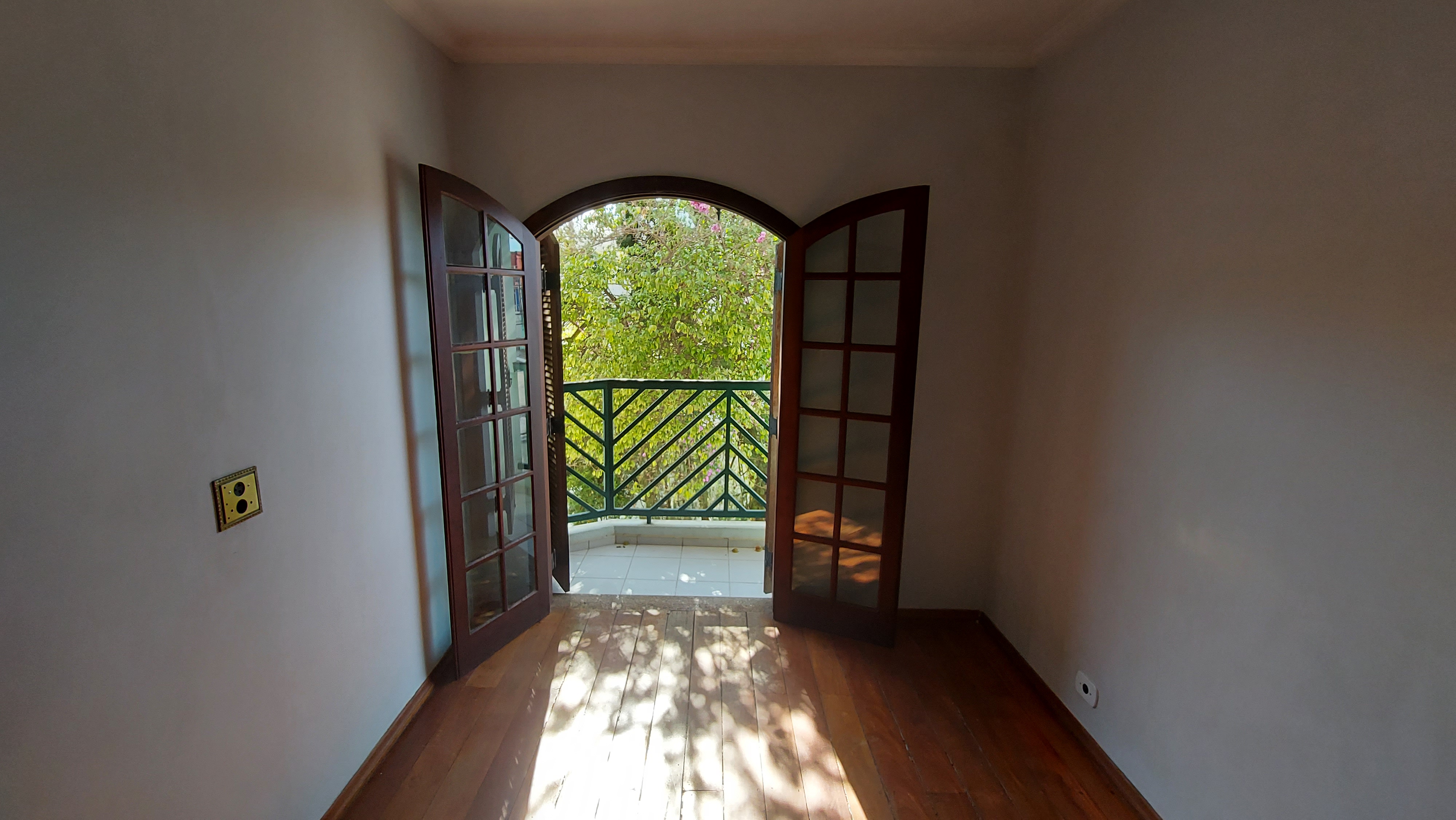 Imagem Sobrado com 4 Quartos à Venda, 193 m²em Vila Guarani (Z Sul) - São Paulo