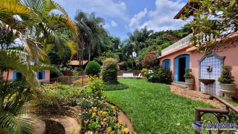 Imagem Casa com 7 Quartos à Venda, 610 m² em Vila Maria Regina - Juatuba