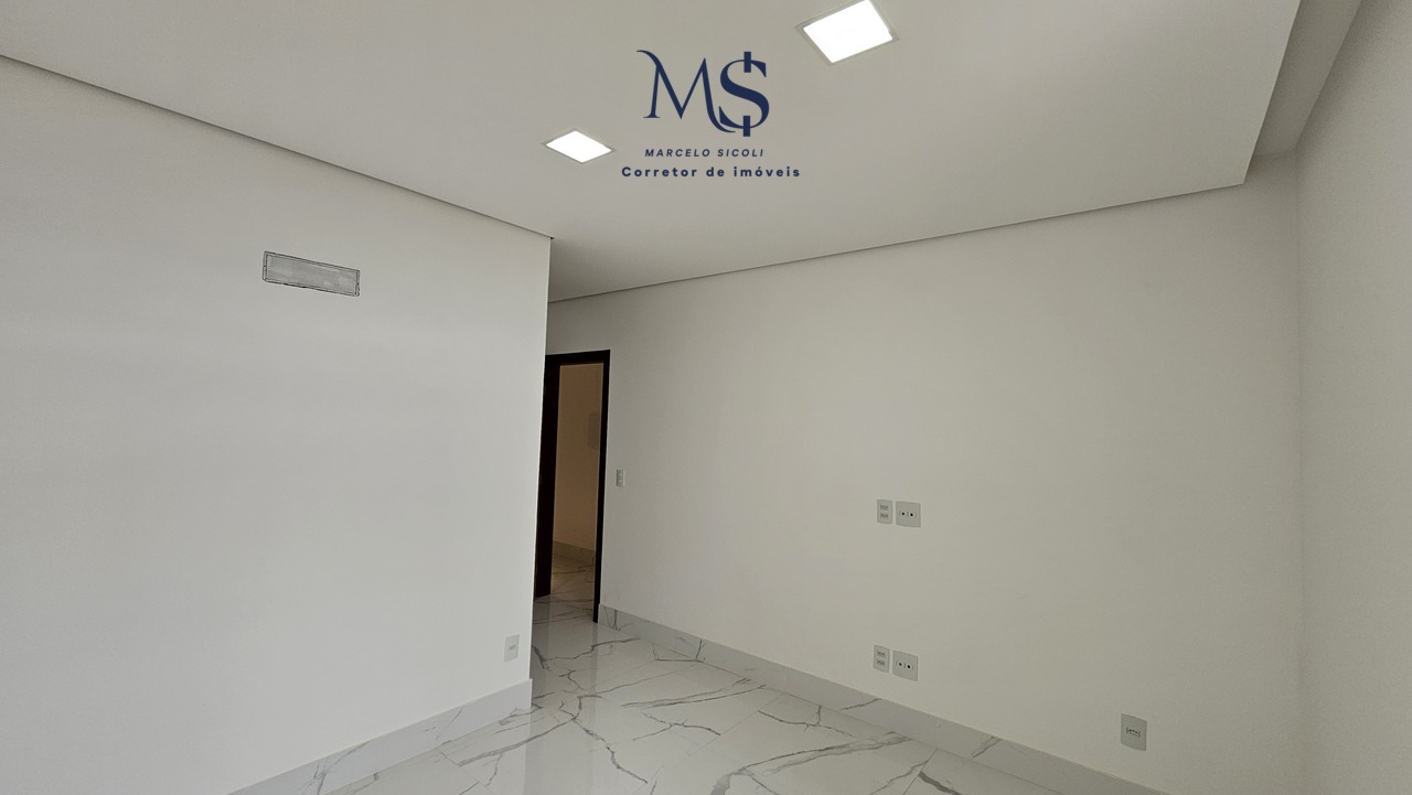 Imagem Sobrado com 4 Quartos à Venda, 270 m² em Guará II - Brasília