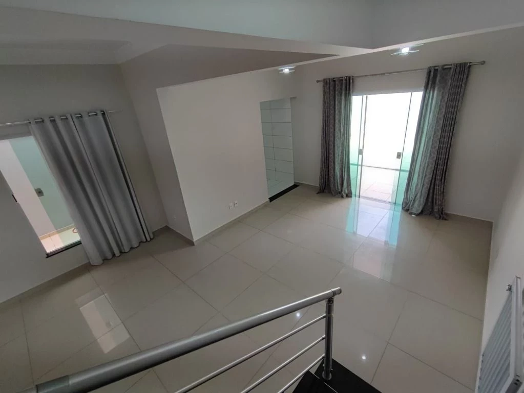 Foto do imóvel: Sobrado com 3 Quartos à Venda, 19.000 m² em Jardim Panorama - Indaiatuba