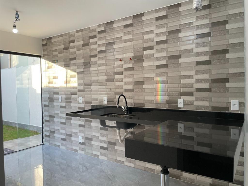 Imagem Casa com 2 Quartos à Venda, 240 m²em Piratininga - Niterói