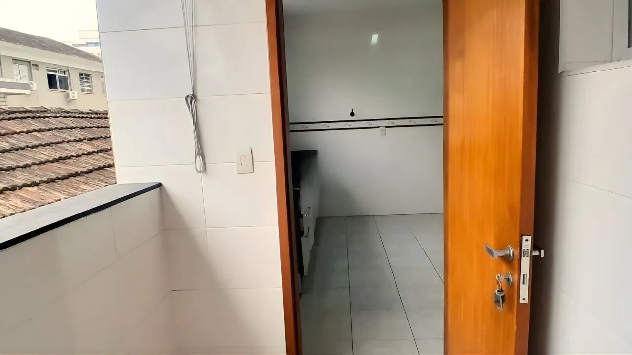 Imagem Casa com 3 Quartos à Venda, 156 m² em Campo Grande - Santos