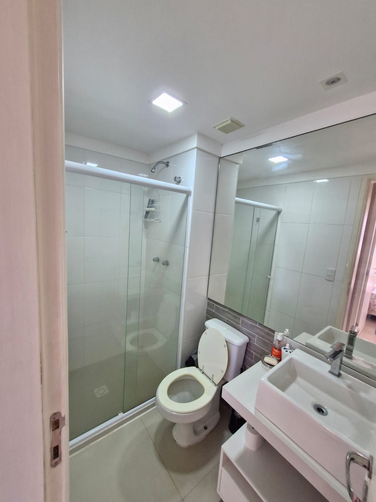 Imagem Apartamento com 2 Quartos à Venda, 75 m²em Imbuí - Salvador