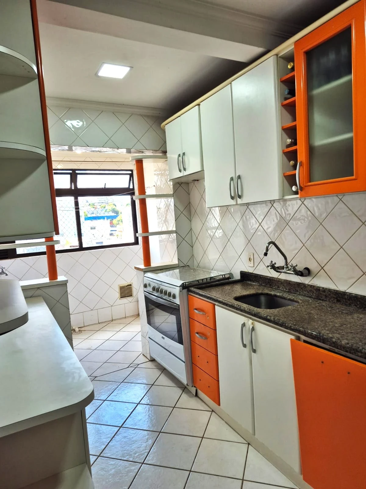Imagem Apartamento com 2 Quartos à Venda, 77 m² em Centro - Chapecó
