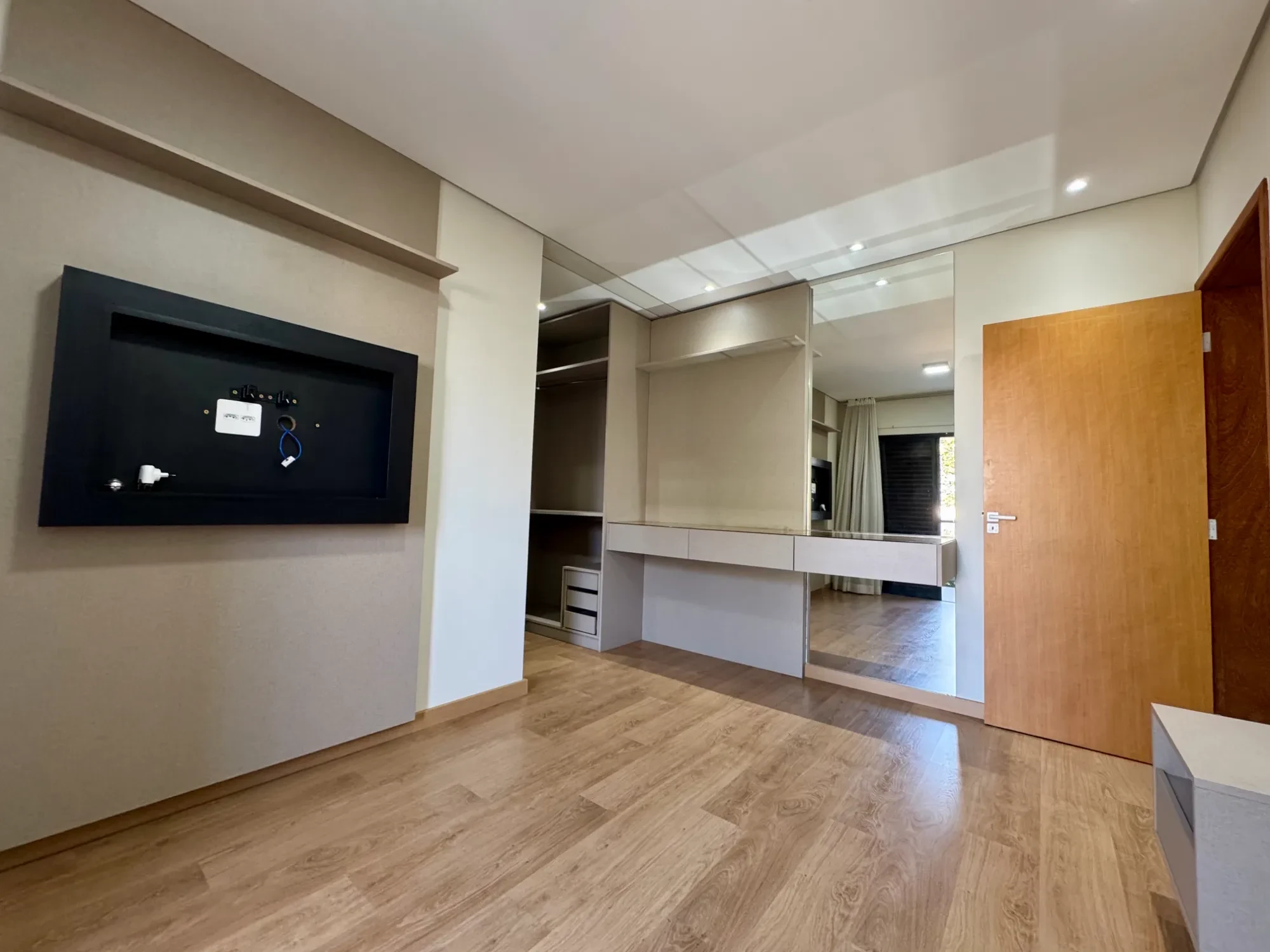 Imagem Casa de Condomínio com 3 Quartos à Venda ou Locação, 150 m² em Cajuru do Sul - Sorocaba