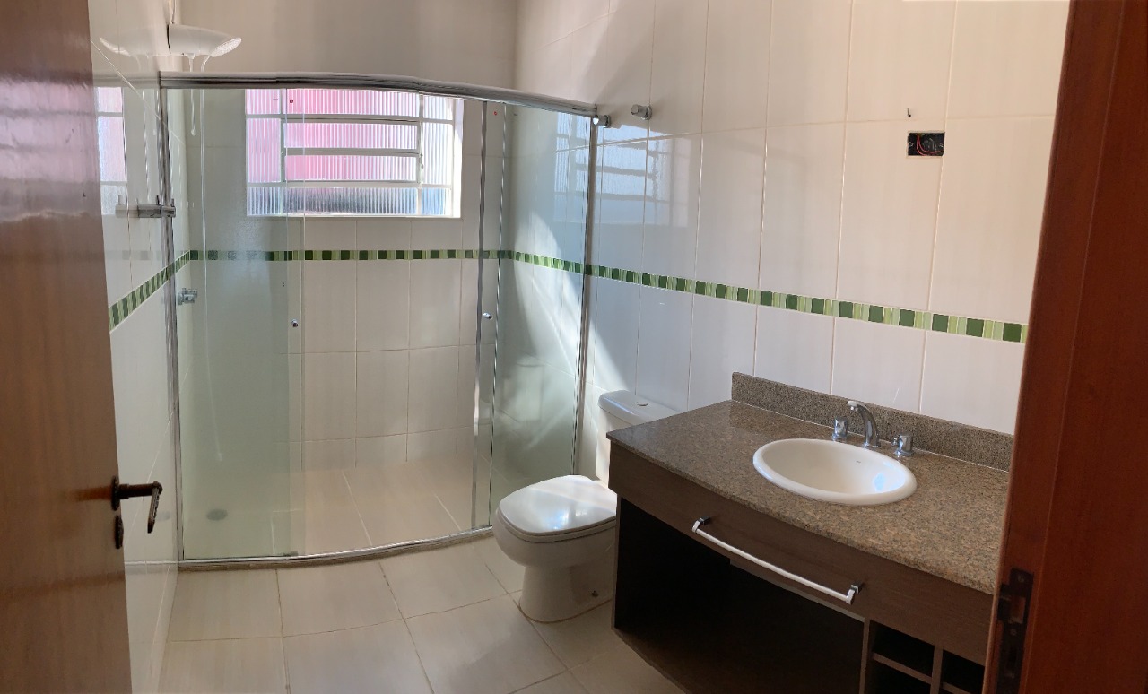 Imagem Sobrado com 4 Quartos à Venda ou Locação, 40800 m² em Vila Ipiranga - Mogi das Cruzes