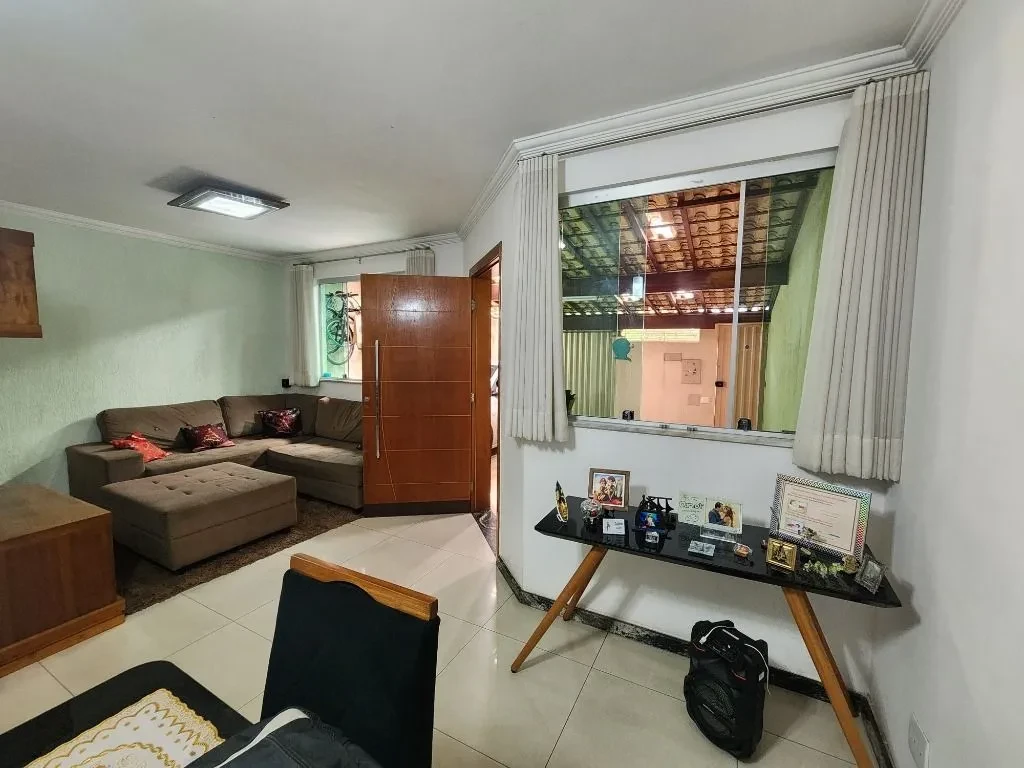 Imagem Casa com 3 Quartos à Venda, 137 m² em Planalto - Belo Horizonte