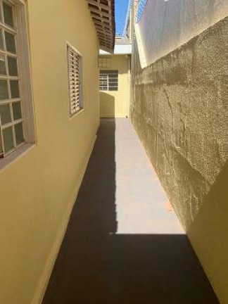 Imagem Casa com 3 Quartos à Venda,  em Jardim Brasília - Araçatuba