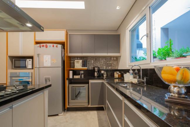 Imagem Sobrado com 3 Quartos à Venda, 146 m² em Vila Madalena - São Paulo