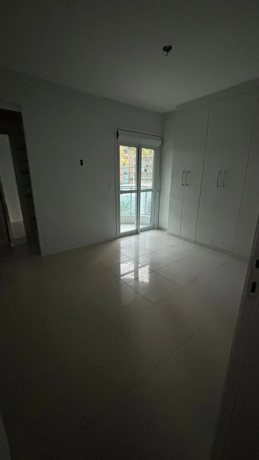 Imagem Apartamento com 4 Quartos à Venda ou Locação, 141 metros em Alphaville I - Salvador