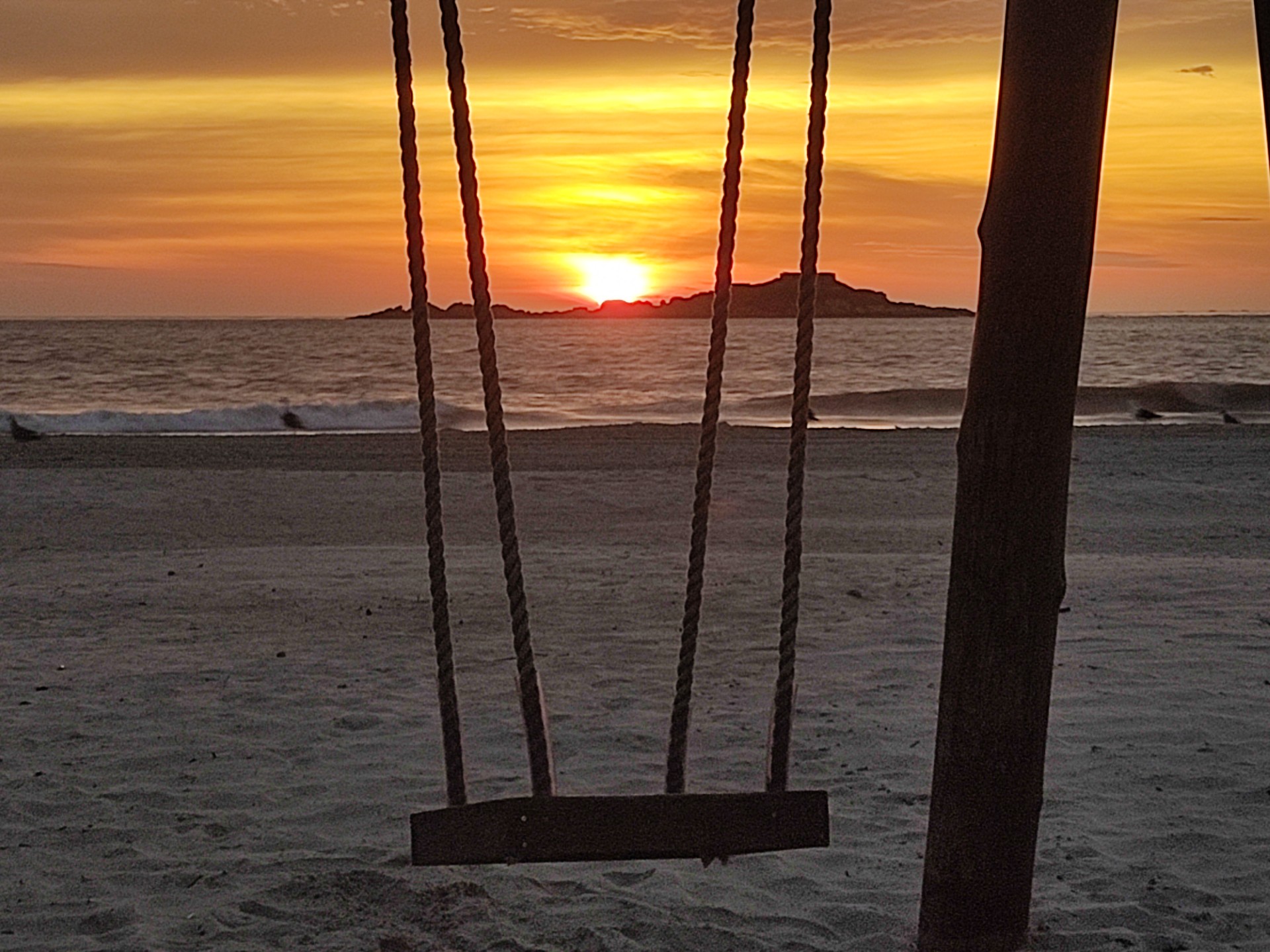Imagem Sobrado à Venda ou Temporada, 100 m²em Praia do Sonho - Palhoça