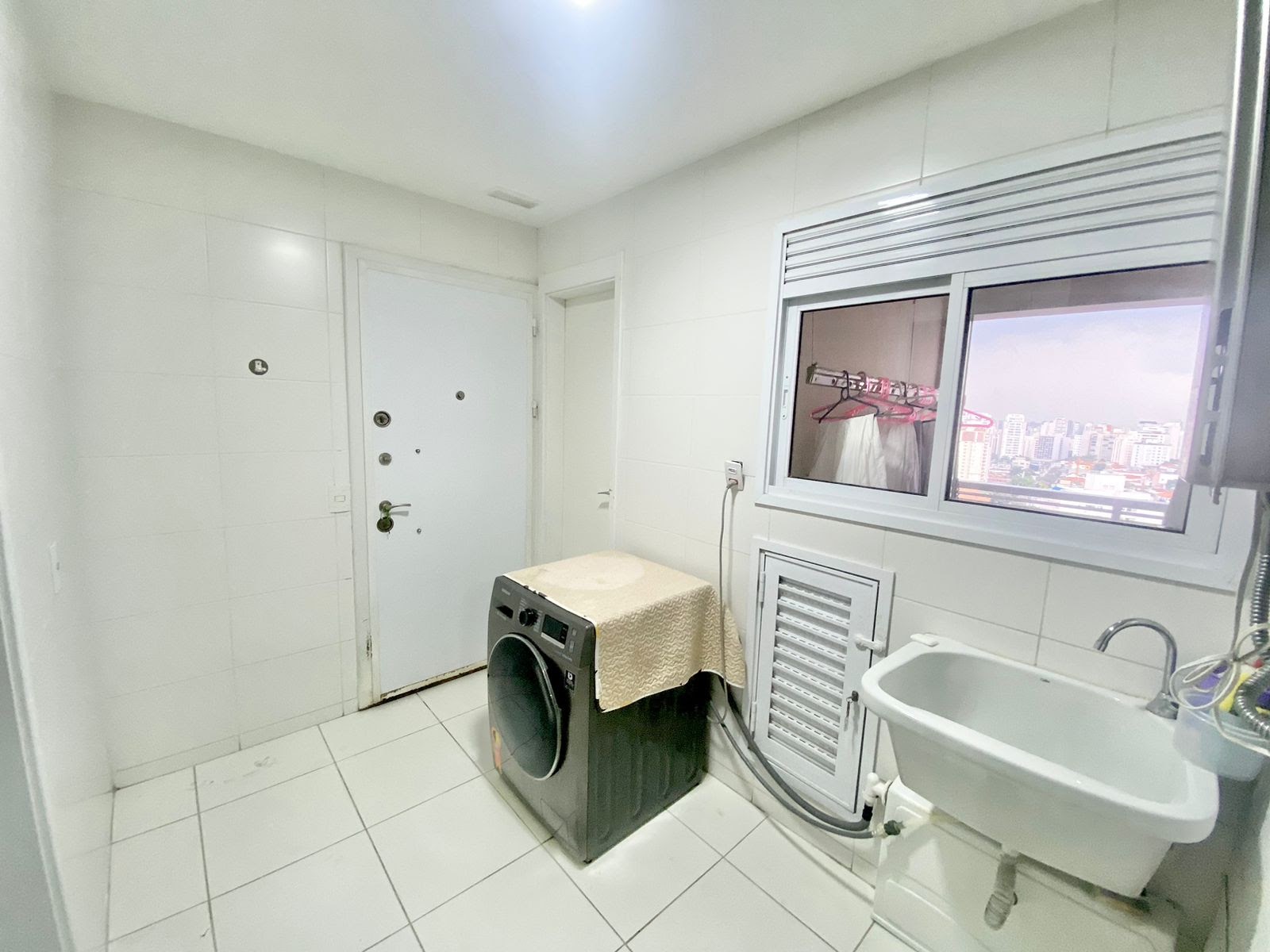 Imagem Apartamento com 4 Quartos à Venda, 214 m²em Vila Mariana - São Paulo