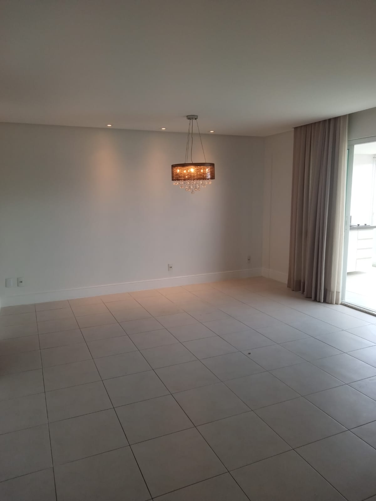 Imagem Apartamento com 3 Quartos para Alugar, 142 m²em Piatã - Salvador