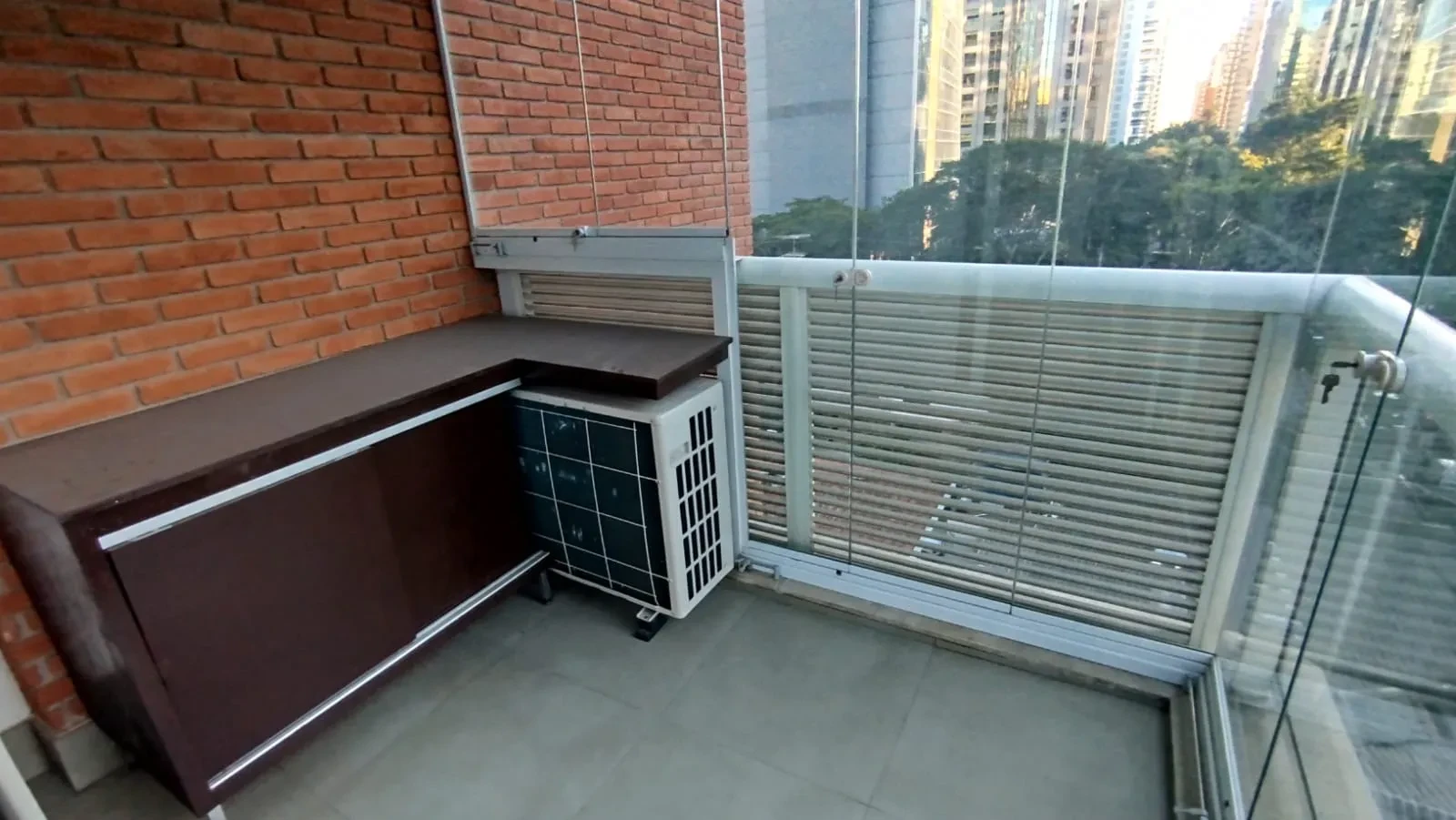 Imagem Apartamento com 1 Quarto à Venda ou Locação, 93 m² em Itaim Bibi - São Paulo