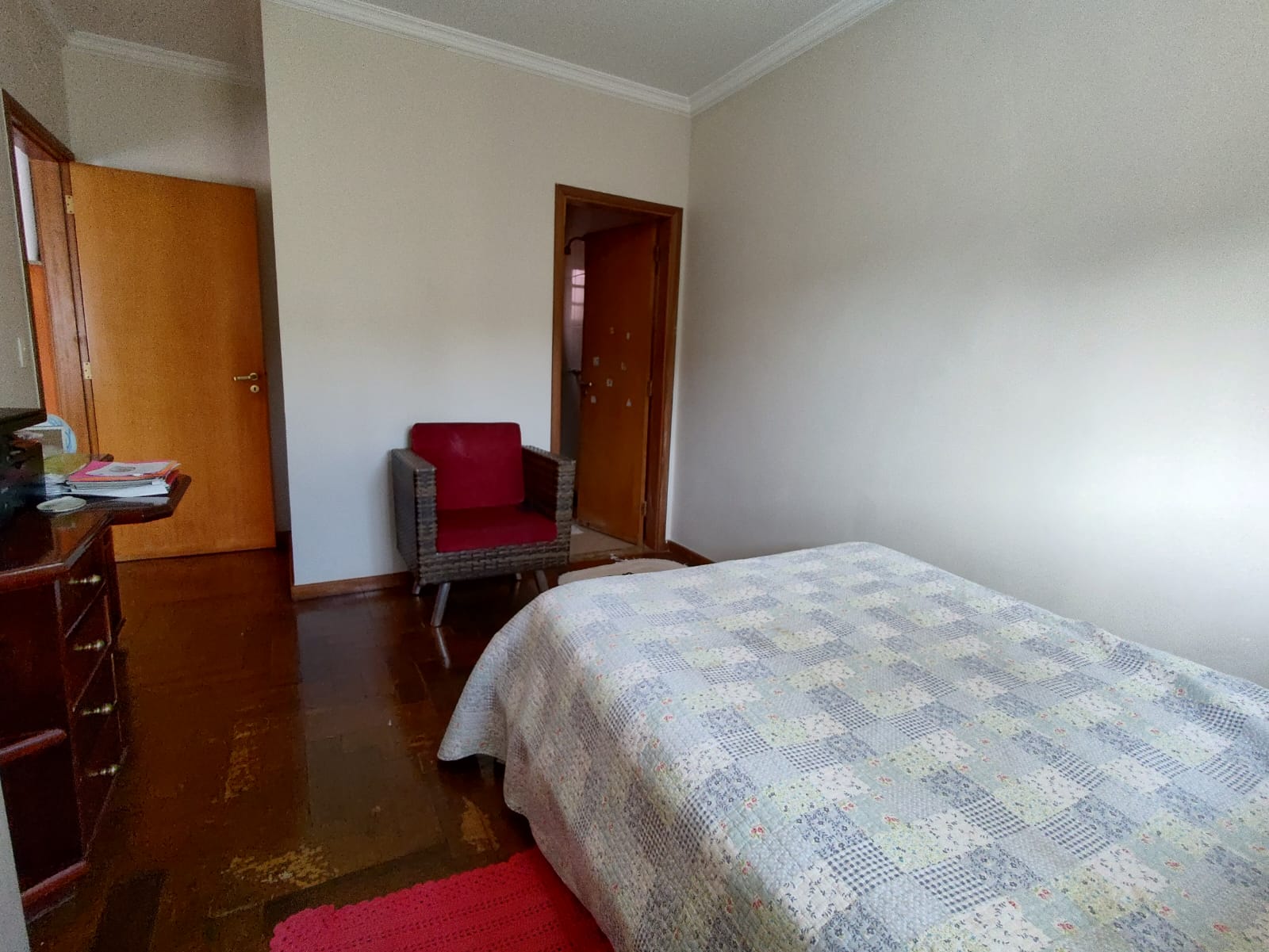 Imagem Sobrado com 4 Quartos à Venda, 386 m²em Aurora - Londrina