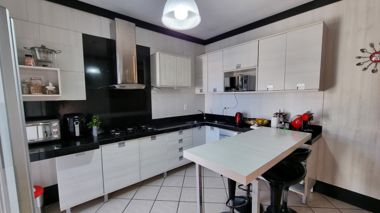 Imagem Casa com 4 Quartos à Venda,  em Centro - Tramandaí