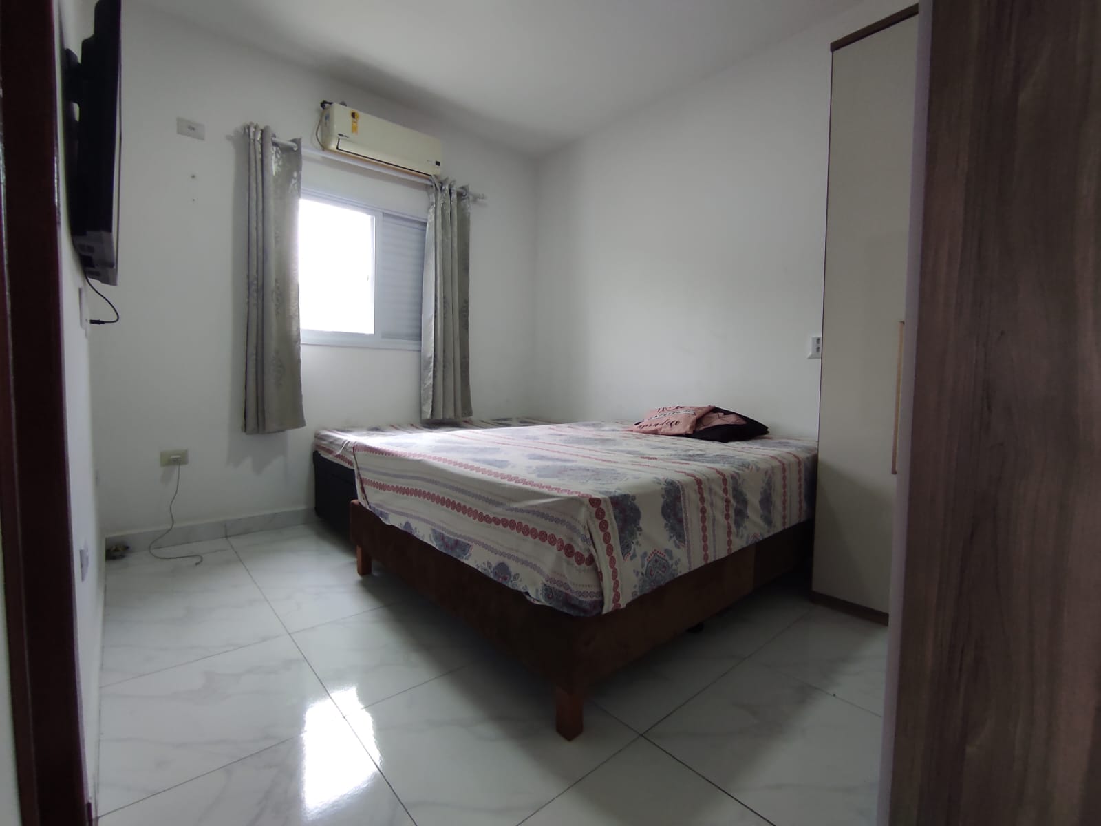 Imagem Casa com 2 Quartos à Venda, 110 m²em Jardim Independência - São Vicente