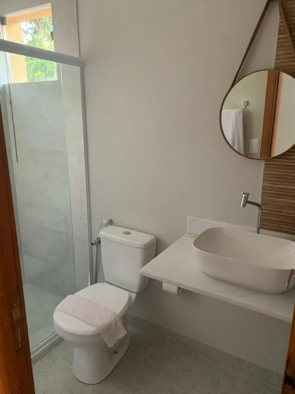 Imagem Casa com 3 Quartos para Alugar, em Mata de São João - Mata de São João