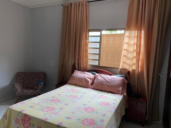 Imagem Casa com 3 Quartos à Venda, 210 m² em Parque Flamboyant - Goiânia