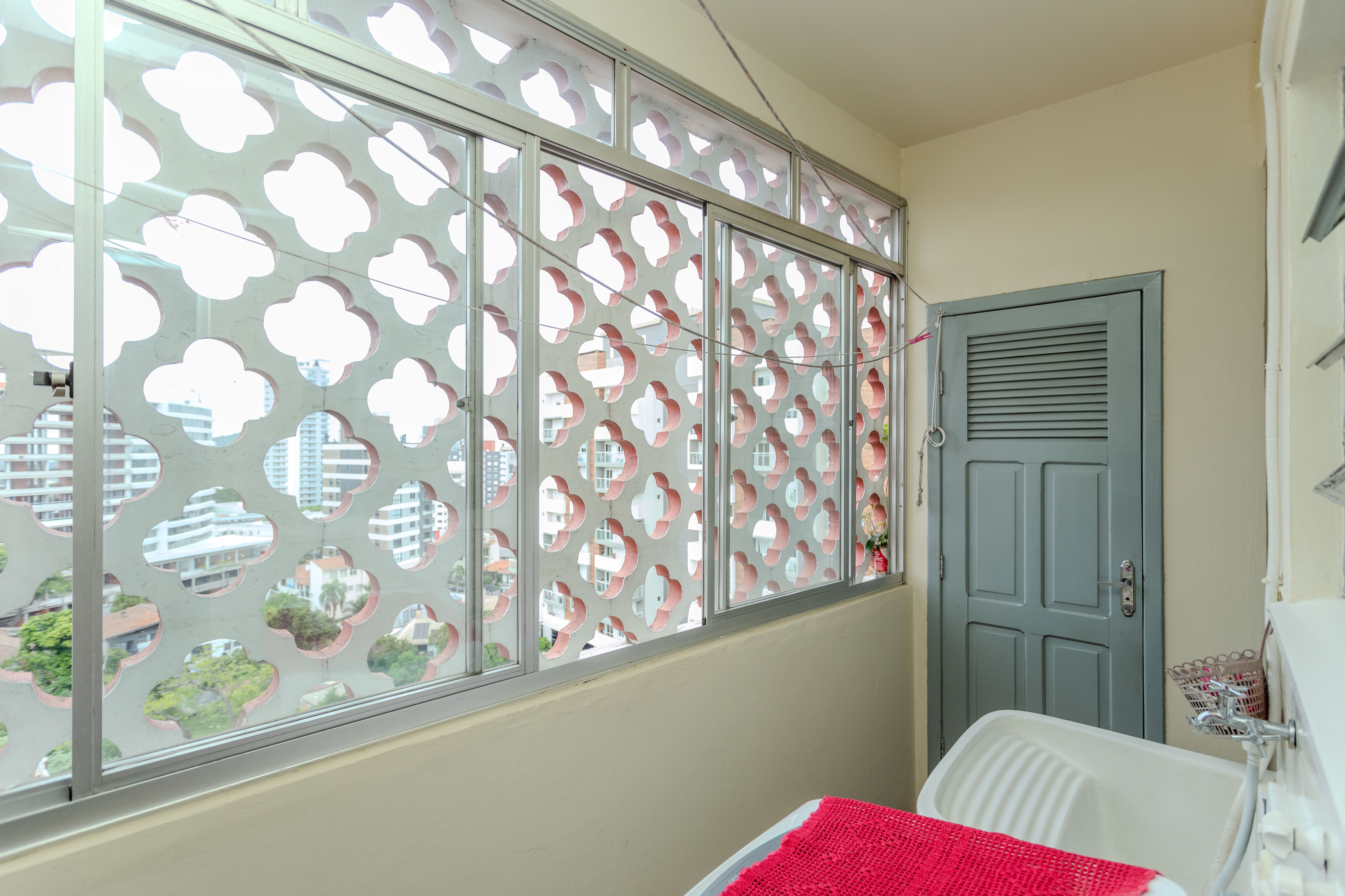Imagem Apartamento com 2 Quartos à Venda, Locação ou Temporada, 80 m² em Centro - Santa Maria