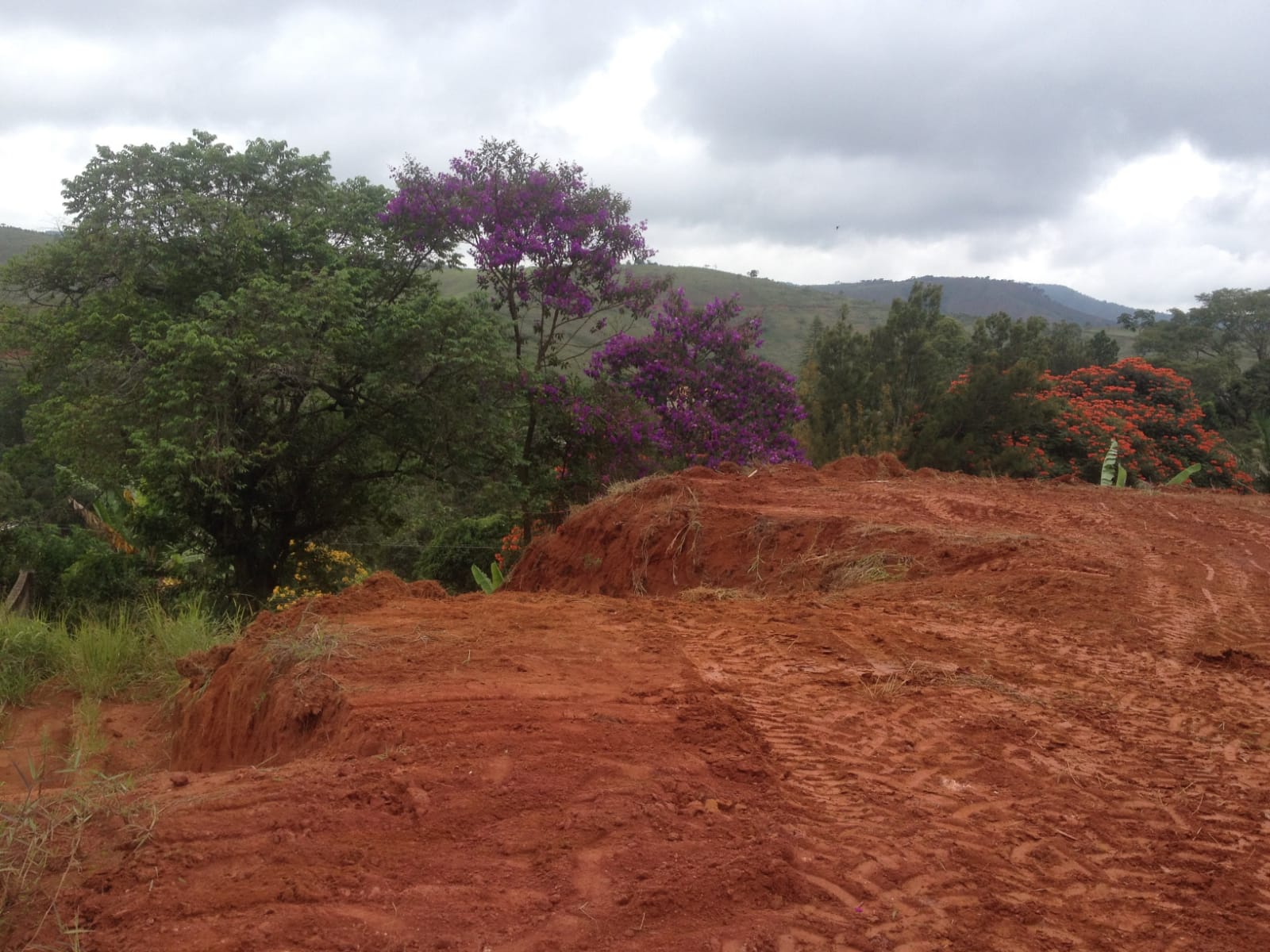 Imagem Terreno à Venda, 3.700 m² em Vale do Amanhecer - Juiz de Fora